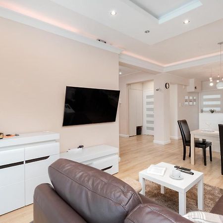 Family Apartament Mysliwska By Renters Apartment Gdansk Ngoại thất bức ảnh