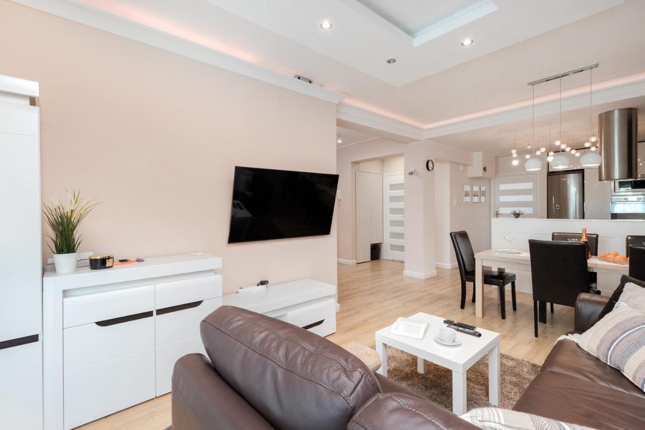 Family Apartament Mysliwska By Renters Apartment Gdansk Ngoại thất bức ảnh