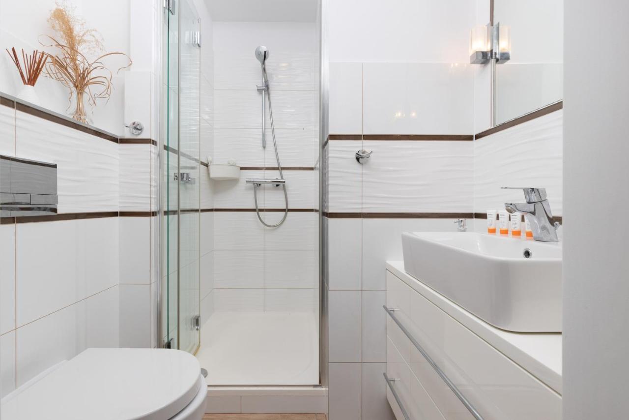 Family Apartament Mysliwska By Renters Apartment Gdansk Ngoại thất bức ảnh