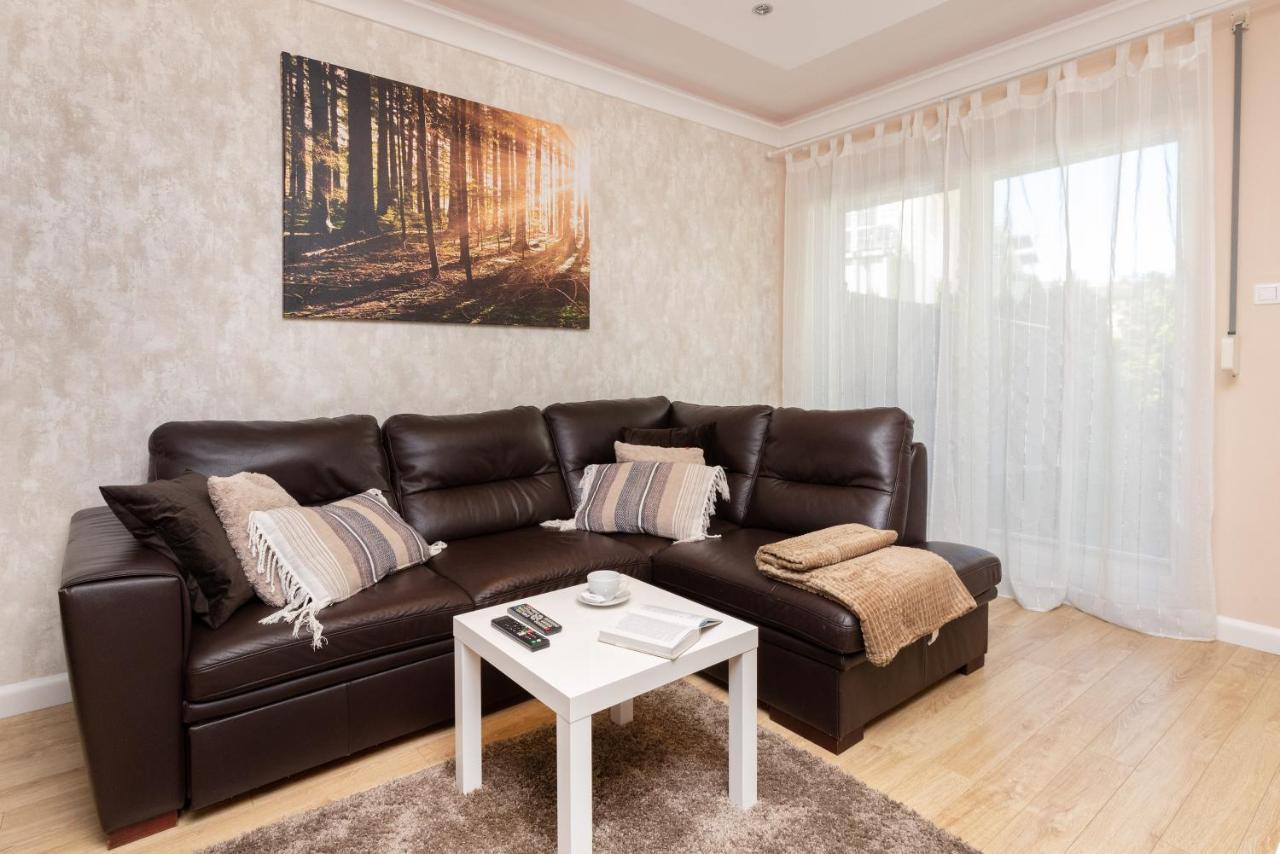 Family Apartament Mysliwska By Renters Apartment Gdansk Ngoại thất bức ảnh