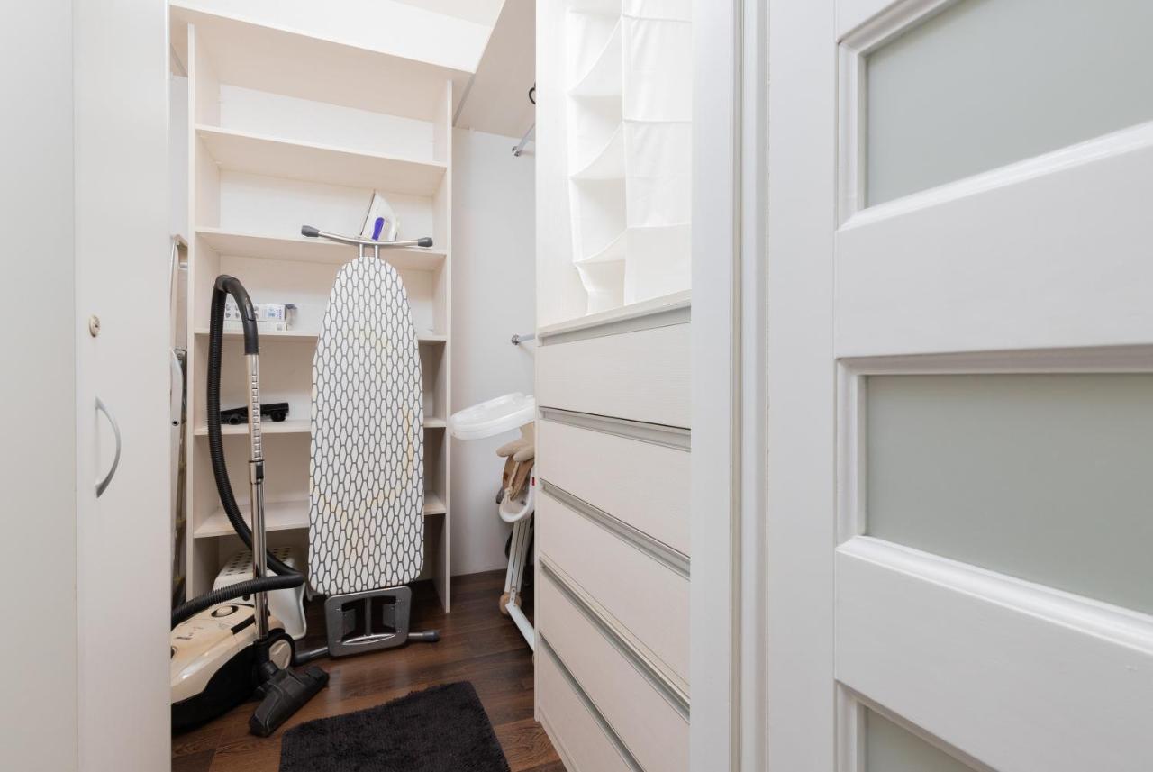 Family Apartament Mysliwska By Renters Apartment Gdansk Ngoại thất bức ảnh